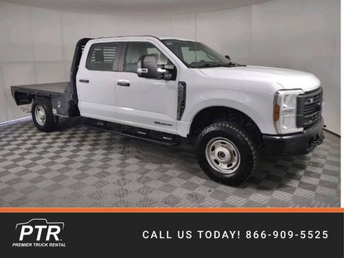 Used 2024 Ford F250 XL AWD/4WD image 1