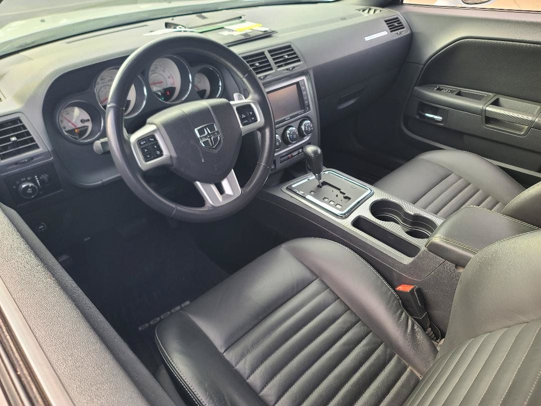 Used 2013 Dodge Challenger R/T Plus RWD image 4