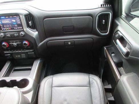 Used 2020 Chevrolet Silverado 1500 LT Trail Boss image 19