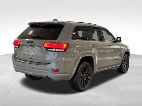 Used 2020 Jeep Grand Cherokee Altitude AWD/4WD image 28