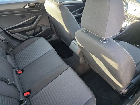 Used 2023 Volkswagen Jetta S image 27