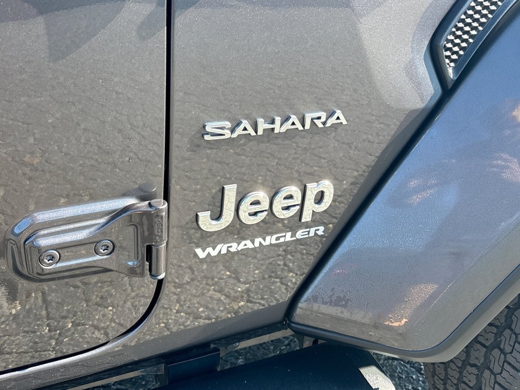Used 2023 Jeep Wrangler Unlimited Sahara AWD/4WD image 13