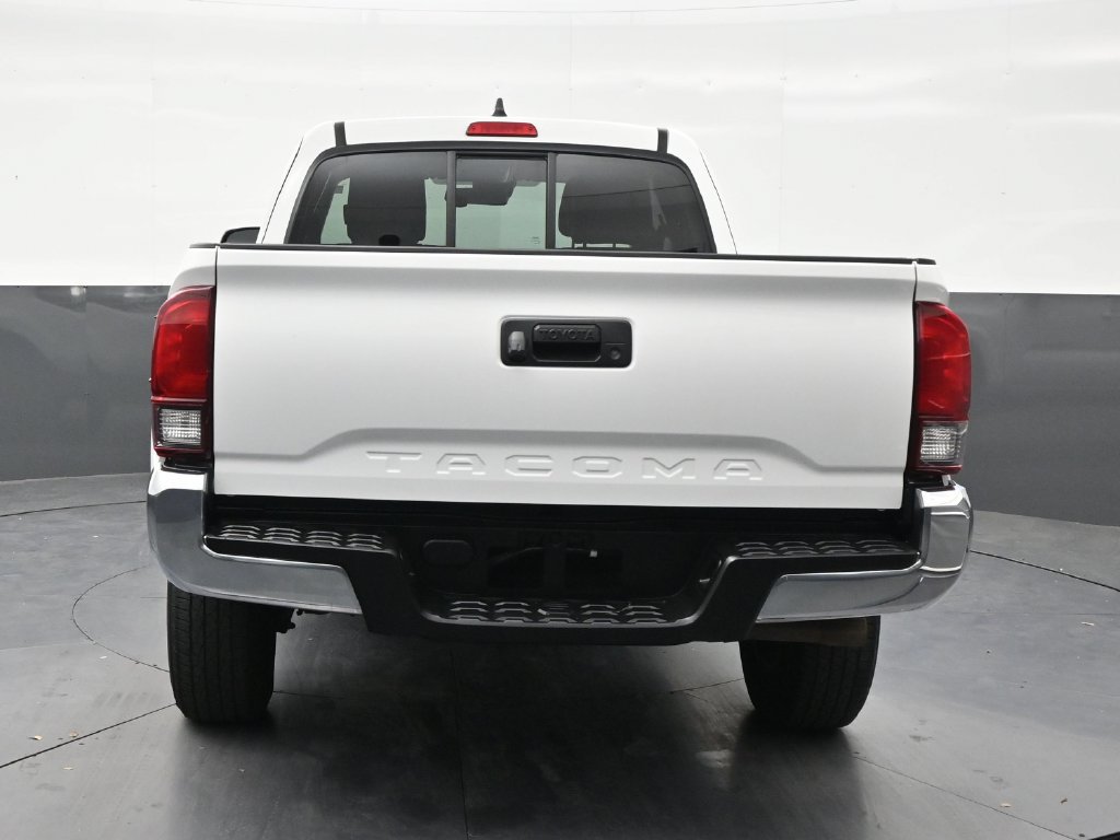 Used 2023 Toyota Tacoma SR5 w/ SR5 Appearance Package RWD image 4