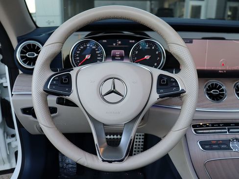 Used 2018 Mercedes-Benz E 400 Cabriolet w/ Premium 2 Package (Q02) image 18