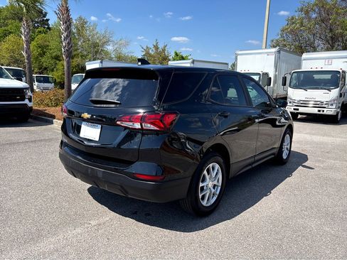Certified 2024 Chevrolet Equinox LS w/ LS Convenience Package image 23