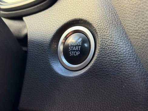 Used 2021 Toyota Corolla SE w/ SE Premium Package FWD image 22
