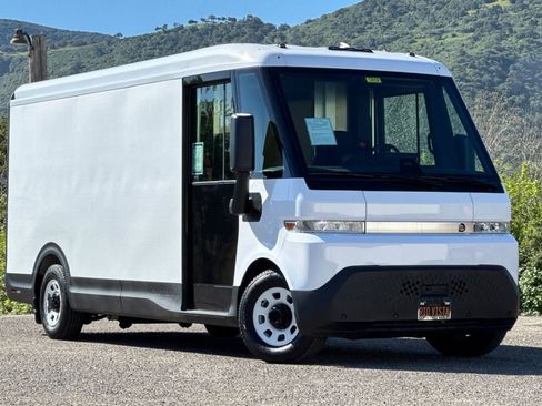 Used 2023 Chevrolet Brightdrop 600 w/ Active Safety Package 2 image 2