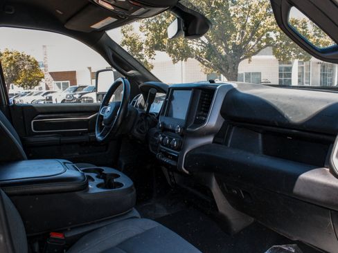 Used 2024 RAM 3500 Big Horn AWD/4WD image 30