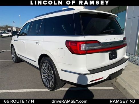 Used 2021 Lincoln Navigator Reserve w/ Luxury Package image 3