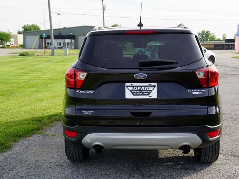 Used 2019 Ford Escape Titanium AWD/4WD image 14