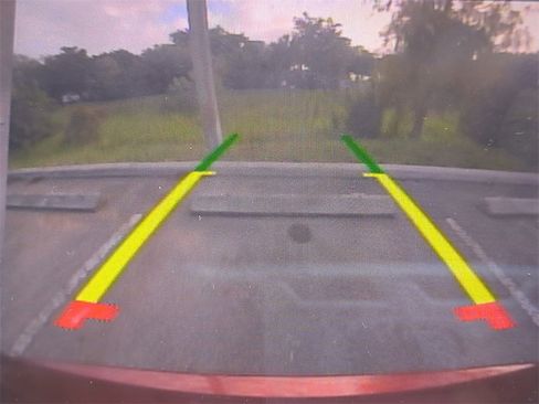 Used 2018 Chrysler Pacifica Limited w/ Tire & Wheel Group image 23