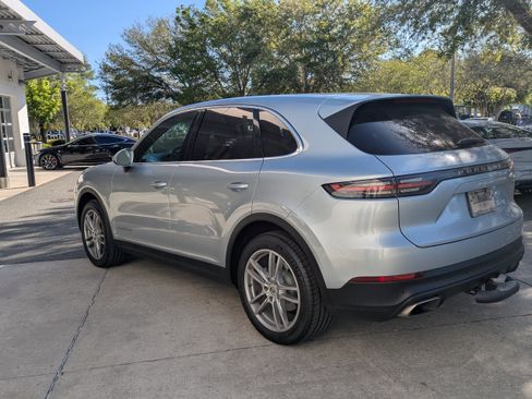 Used 2020 Porsche Cayenne image 8