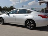 Used 2016 Nissan Altima 2.5 SV image 6