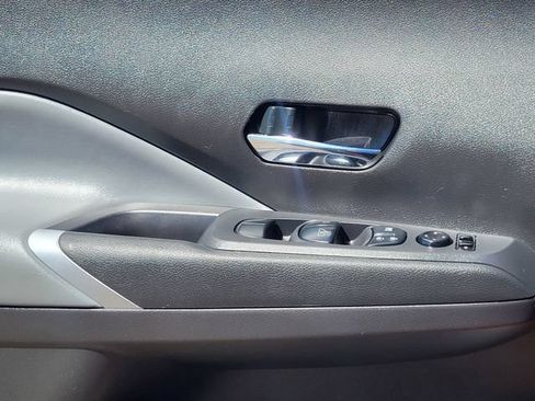 Certified 2023 Nissan Kicks SR w/ SR Premium Package FWD image 8