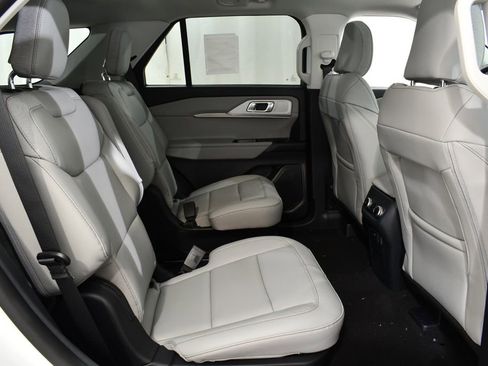 New 2026 Ford Explorer Active w/ Active Comfort Package image 19