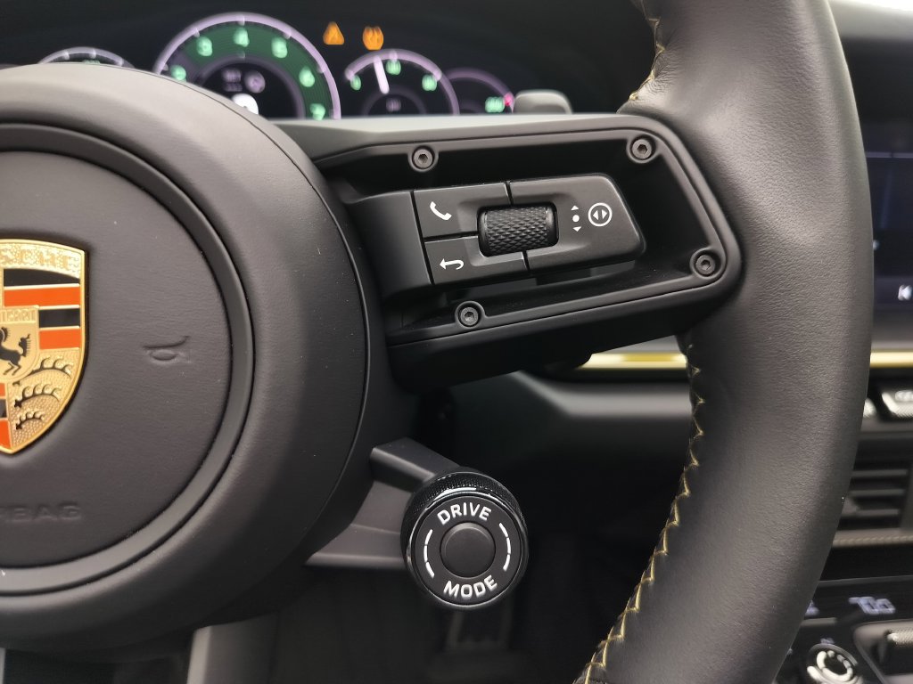 Certified 2026 Porsche 911 Carrera GTS RWD image 11