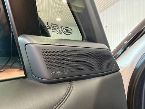 Used 2022 Land Rover Range Rover SE image 33