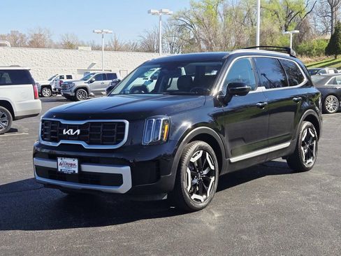 Used 2025 Kia Telluride S image 8