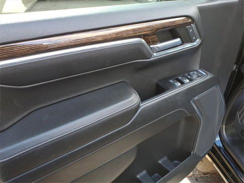 Used 2022 GMC Sierra 1500 SLE image 13