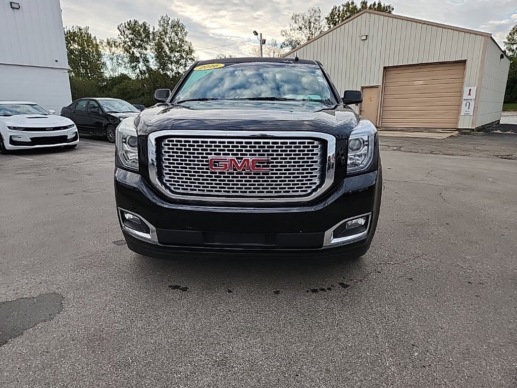 Used 2016 GMC Yukon XL Denali w/ Open Road Package AWD/4WD image 12