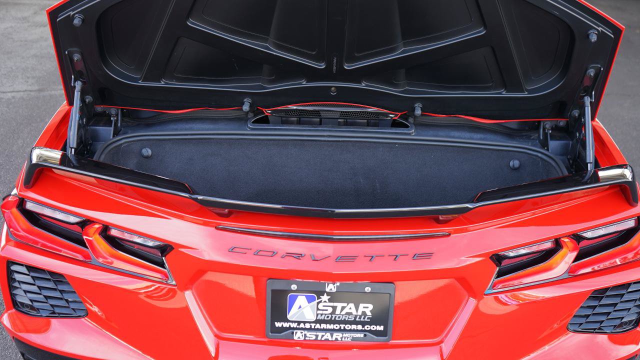 Used 2021 Chevrolet Corvette Stingray Premium Conv w/ Z51 Performance Package RWD image 21