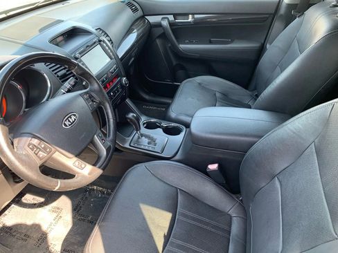 Used 2012 Kia Sorento SX image 12