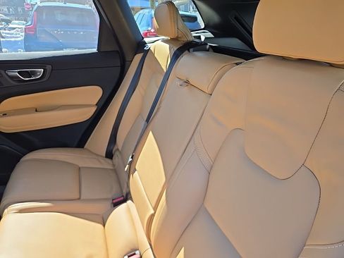 Certified 2023 Volvo XC60 T8 Ultimate w/ Protection Package Premier image 15