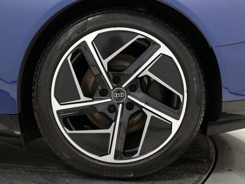 Used 2024 Audi e-tron GT Premium Plus w/ Performance Package image 91