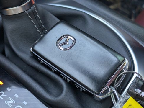 Used 2020 MAZDA MX-5 Miata RF Grand Touring image 28