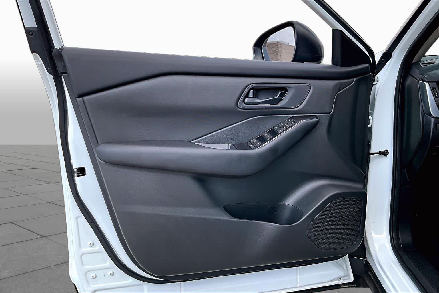 Certified 2026 Nissan Rogue S AWD/4WD image 42