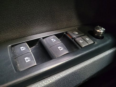 Used 2019 Toyota Camry XSE image 27