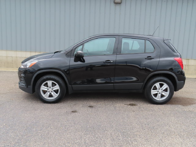 Used 2017 Chevrolet Trax LS AWD/4WD image 6