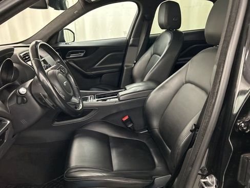 Used 2019 Jaguar F-PACE Premium AWD/4WD image 6