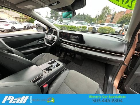 Used 2023 Nissan Ariya FWD image 43