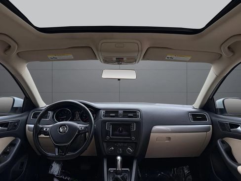 Used 2017 Volkswagen Jetta SE FWD image 23