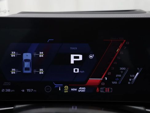 Used 2025 BMW M4 CS AWD/4WD image 8