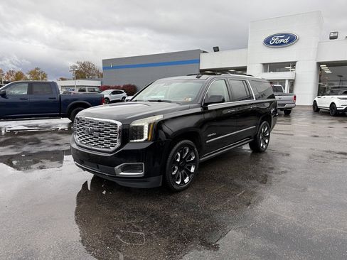 Used 2019 GMC Yukon XL Denali w/ Denali Ultimate Package image 5