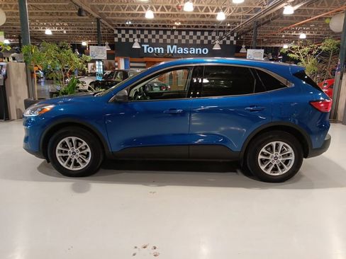 Used 2022 Ford Escape SE w/ Convenience Package image 9