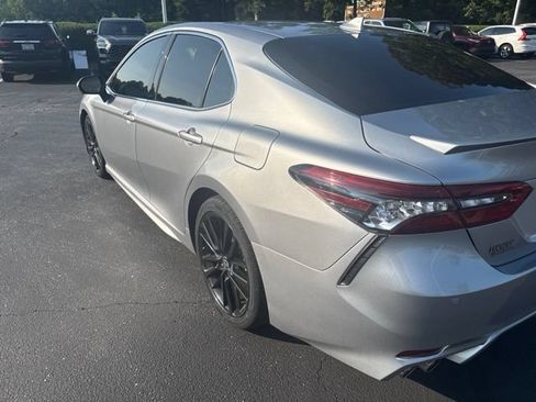 Used 2022 Toyota Camry XSE w/ Navigation Upgrade Package FWD image 9
