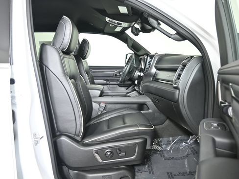 Used 2024 RAM 1500 Limited AWD/4WD image 14