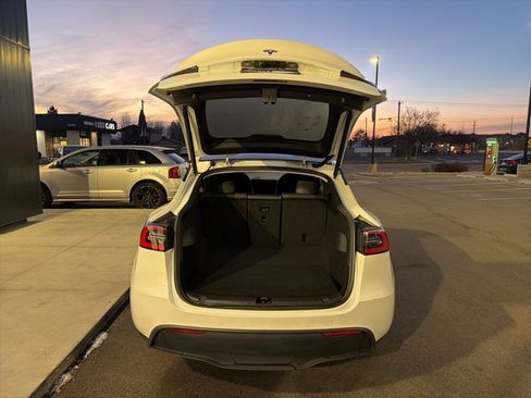 Used 2020 Tesla Model Y Long Range image 7