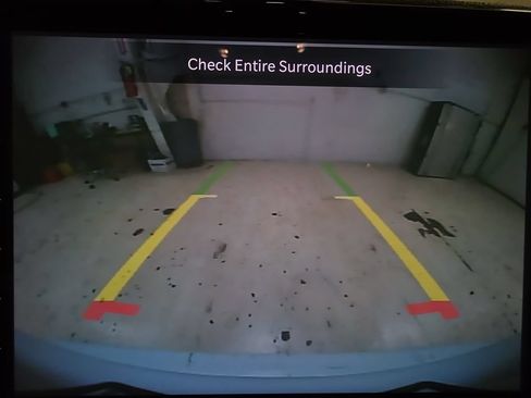 Used 2024 Chrysler Pacifica Limited FWD image 20