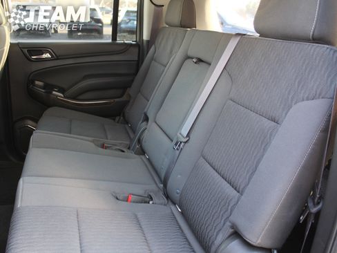 Used 2016 Chevrolet Suburban LS image 20