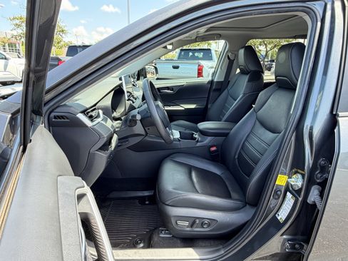 Used 2023 Toyota RAV4 XLE Premium AWD/4WD image 17