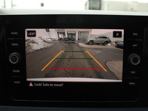 New 2025 Volkswagen Taos SEL image 40