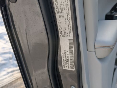 Used 2021 Jeep Grand Cherokee L Overland w/ Luxury Tech Group IV image 15