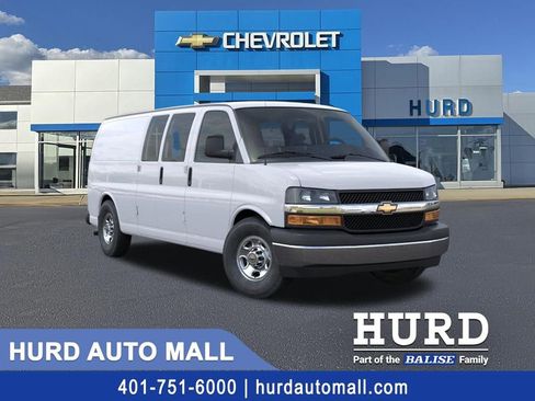 New 2026 Chevrolet Express 2500 Extended w/ Chrome Appearance Package RWD image 1