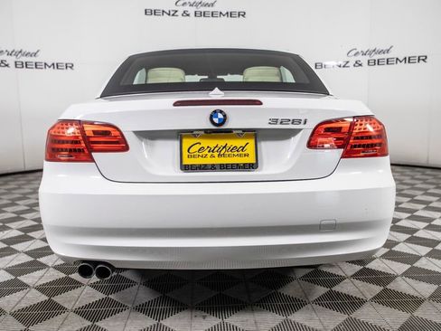 Used 2012 BMW 328i Convertible image 21