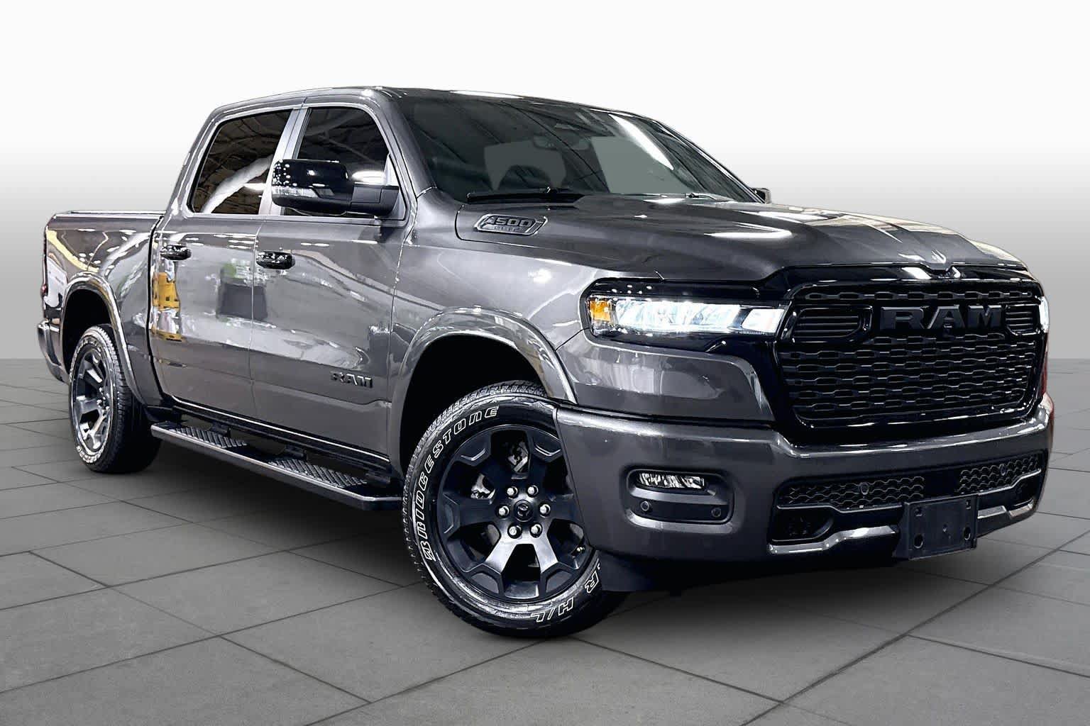 Used 2025 RAM 1500 Big Horn AWD/4WD image 2