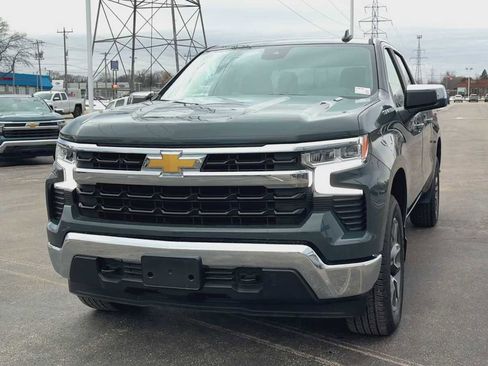 Used 2025 Chevrolet Silverado 1500 LT image 7